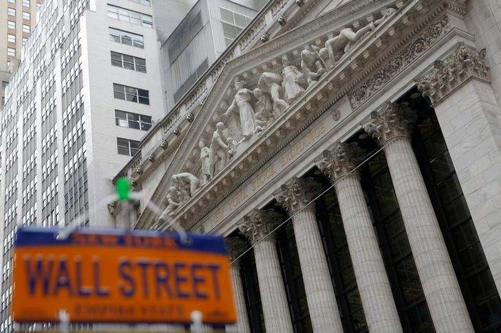U.S. Stocks Higher at Close of Trade; Dow Jones Industrial Average up 0.37%