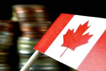 Canada đề xuất cấm bán xe chạy bằng xăng ở Bắc Mỹ để đạt mục tiêu về lượng carbon