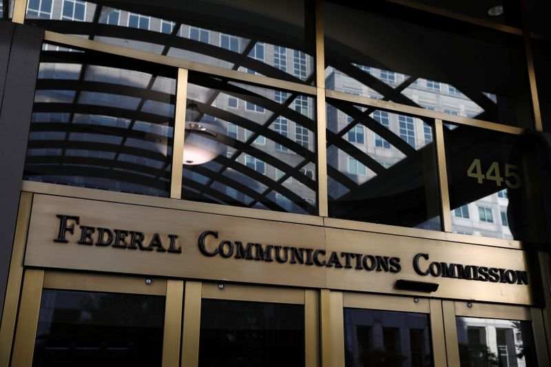 BREAKING: U.S. Senate Panel Votes to Approve Trump FCC Nominee