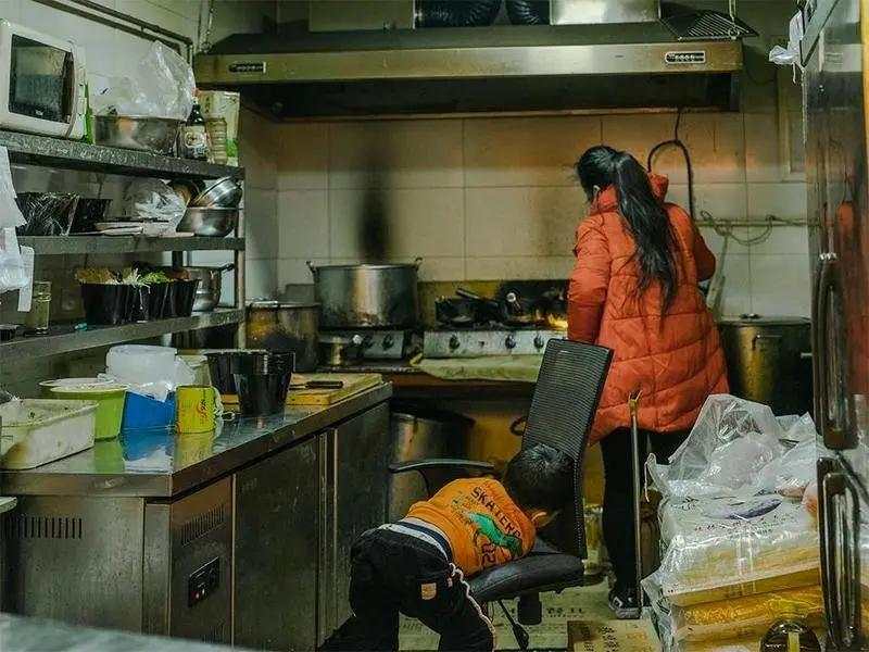 外卖系统里的“幽灵厨房”，藏着另一个世界