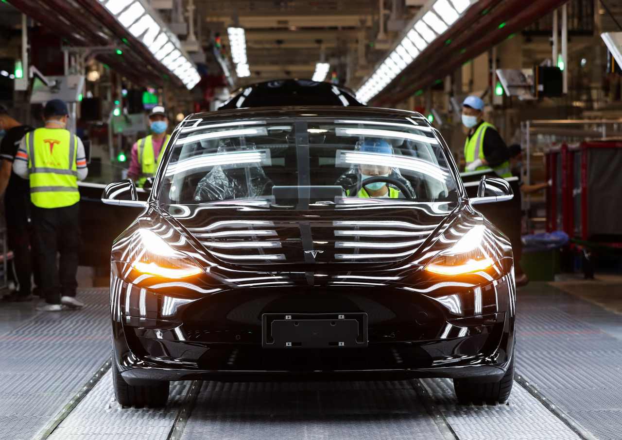 Lượng xe giao hàng của Tesla cho quý IV vượt dự đoán của phố Wall
