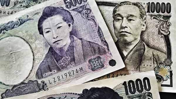 Bộ trưởng Tài chính Nhật Bản Aso: Sẽ cung cấp 400.000 JPY cho các công ty nhỏ bị ảnh hưởng nặng nề do COVID-19