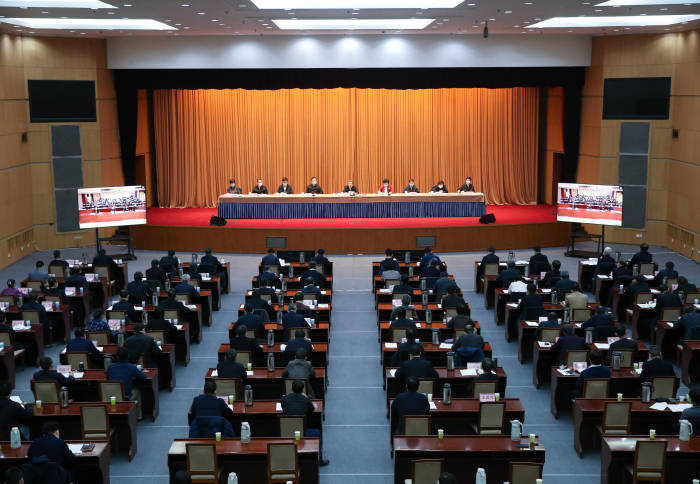 全国市场监管工作会议：要求加强反垄断和反不正当竞争