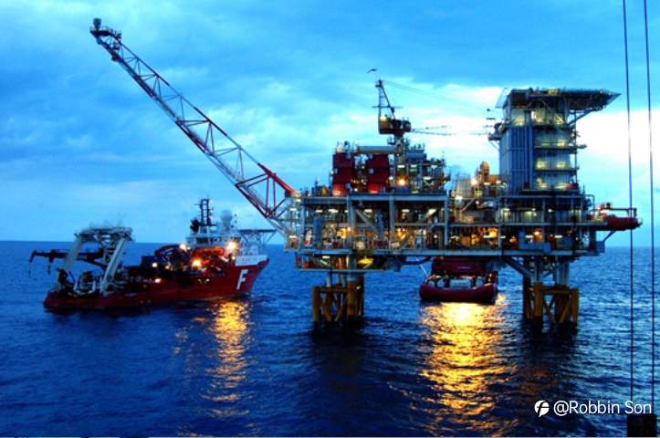OPEC + duy trì chính sách sản lượng không thay đổi và giá dầu tăng lên mức cao nhất trong một năm