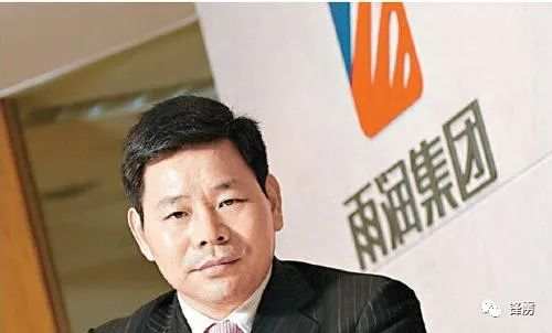 不好好养猪去搞房地产，首富成首负？