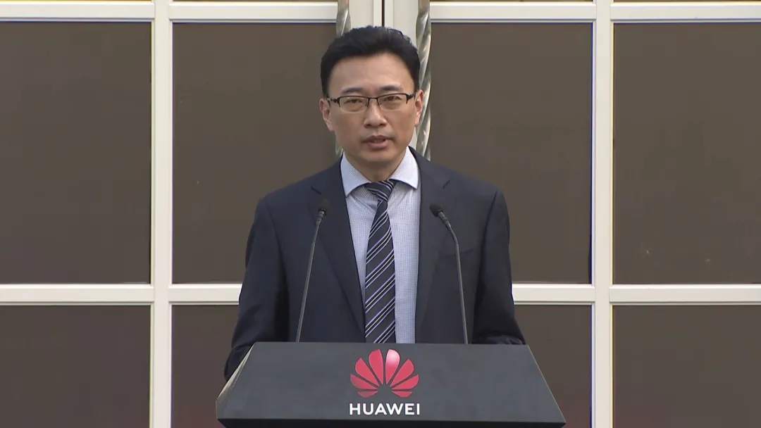 华为突然动手了！2021年实施专利许可收费