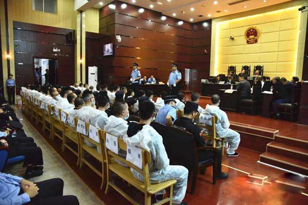 汇查查：搭建平台控制涨跌，38人团伙被判刑！