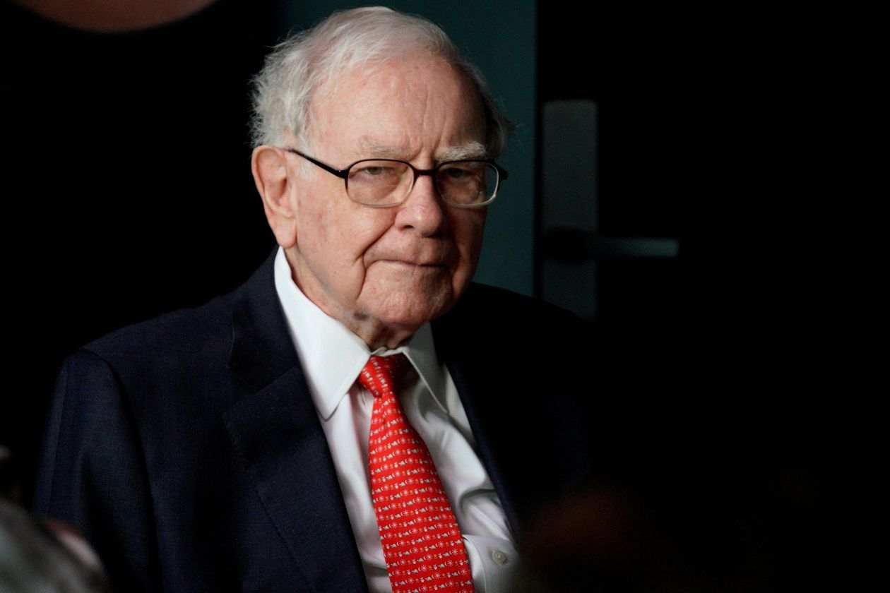 Warren Buffett chi 25 tỷ USD mua cổ phiếu quỹ, giữ 138 tỷ USD tiền mặt và trái phiếu ngắn hạn