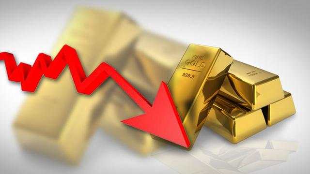 Harga Emas Tergelincir Kenaikan Imbal Hasil Obligasi dan Dolar AS