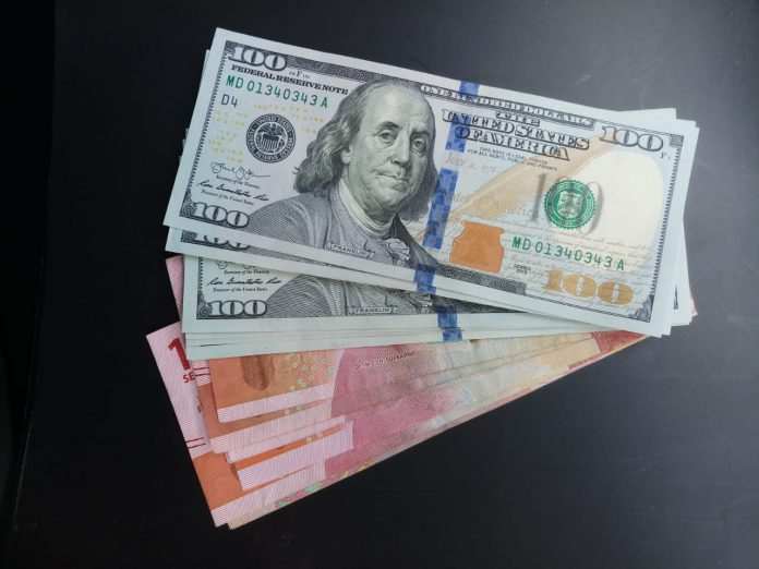 Rupiah Kamis Pagi Terkoreksi ke Rp14.555/USD, Dollar di Asia Merangkak Naik