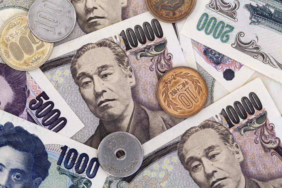 USDJPY Berkonsolidasi Menghentikan Penurunan Sambil Menanti Data AS