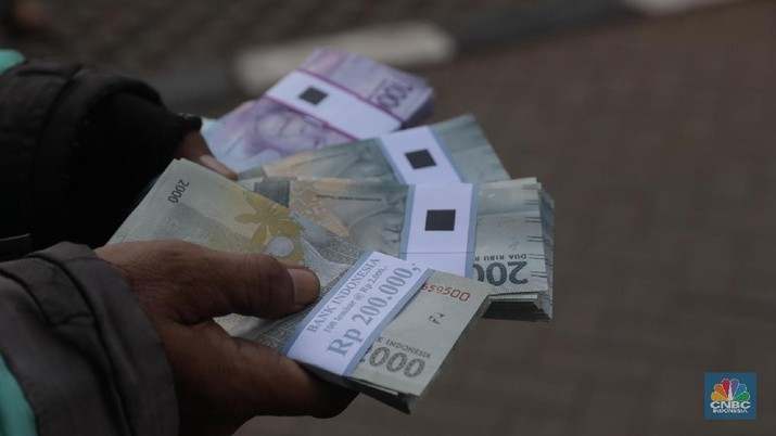 Rupiah Bergairah, Dolar Didorong ke Bawah Rp 14.500!