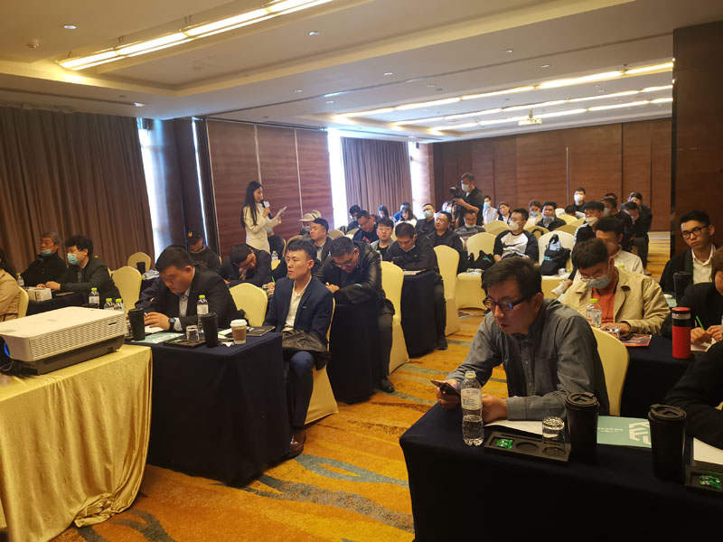 友财网&FOLLOWME联合举办2021新金融国际化高峰论坛青岛站取得圆满成功！