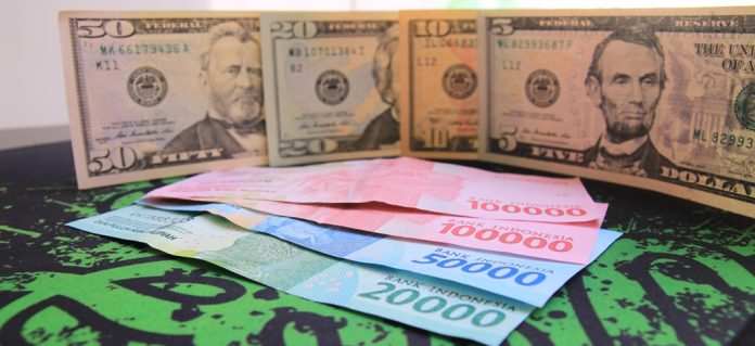 Rupiah Rabu Pagi Menguat ke Rp14.482/USD, Dollar di Asia Bertahan dari Tekanan ke 2 Minggu Terendahnya