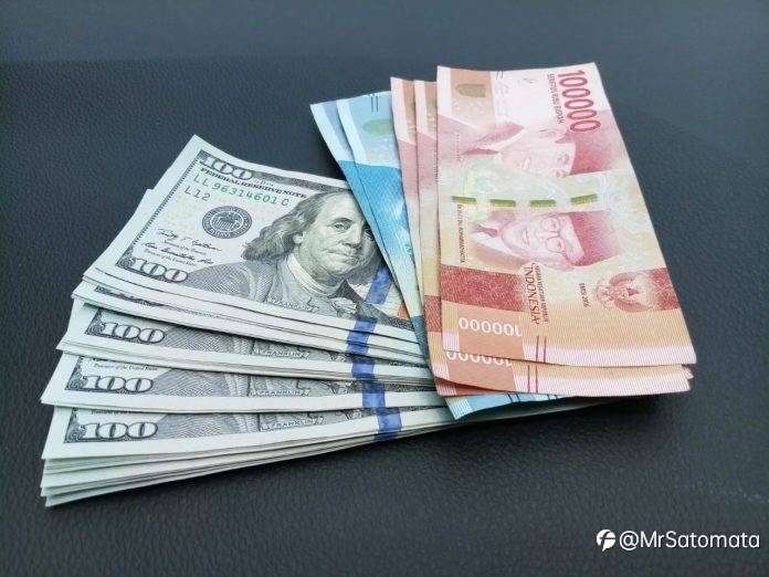 Rupiah Kamis Siang Bertahan Menguat ke Rp14.469/USD, Perkasa di 4 Minggu Tertingginya