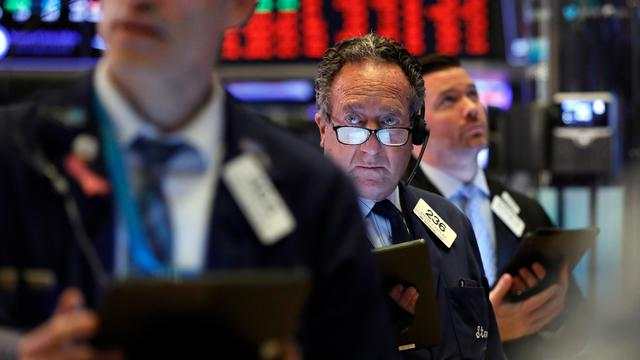 Wall Street Beragam, Indeks S&P 500 Cetak Rekor Berkat The Fed
