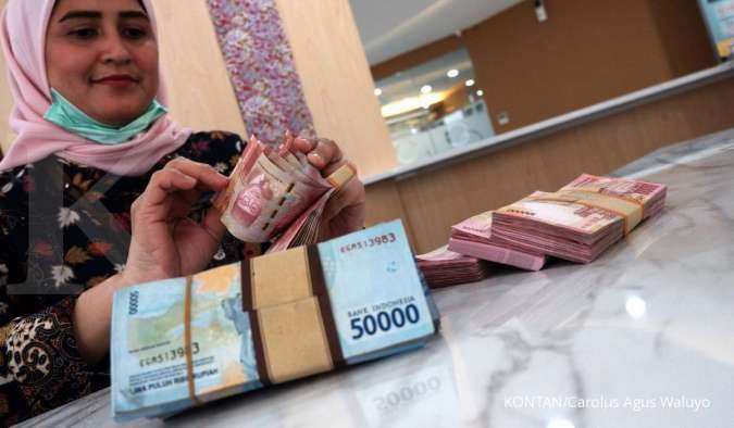 Tak bertenaga, rupiah dibuka melemah ke Rp 14.620 per dolar AS pada hari ini