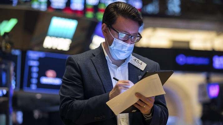 Hantu Inflasi Bikin Wall Street Babak Belur