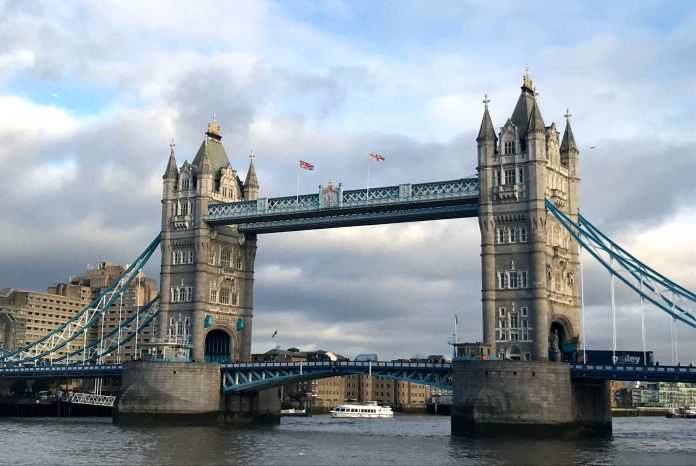 GBP/USD Turun Karena Masalah Internal di Inggris