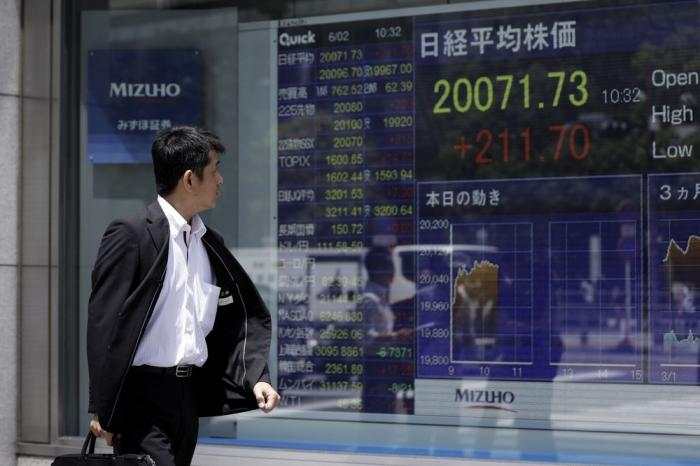 Ikuti Sentimen Wall Street, Bursa Asia Memerah Terseret Saham Teknologi