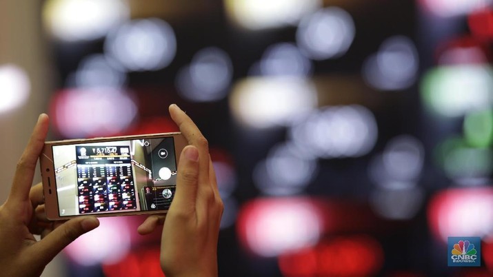 Rapor Bursa Sepekan: 10 Saham Tercuan-Terboncos, Broker Juara