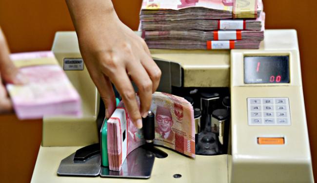 Amerika Serikat Bersiap Tapering Off, Indef Ingatkan Peluang Nilai Tukar Rupiah Melemah