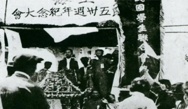 建党100周年：中国最美的一百个瞬间