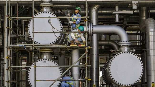Harga Minyak Melompat Gara-gara Stock di AS Menciut