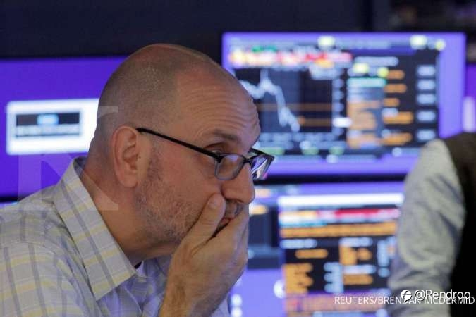 Wall Street terseret koreksi sektor keuangan, Dow Jones dan S&P 500 loyo