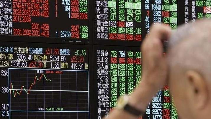 Awal Pekan Bursa Asia Dibuka Melemah, Nikkei Melesat Sendiri