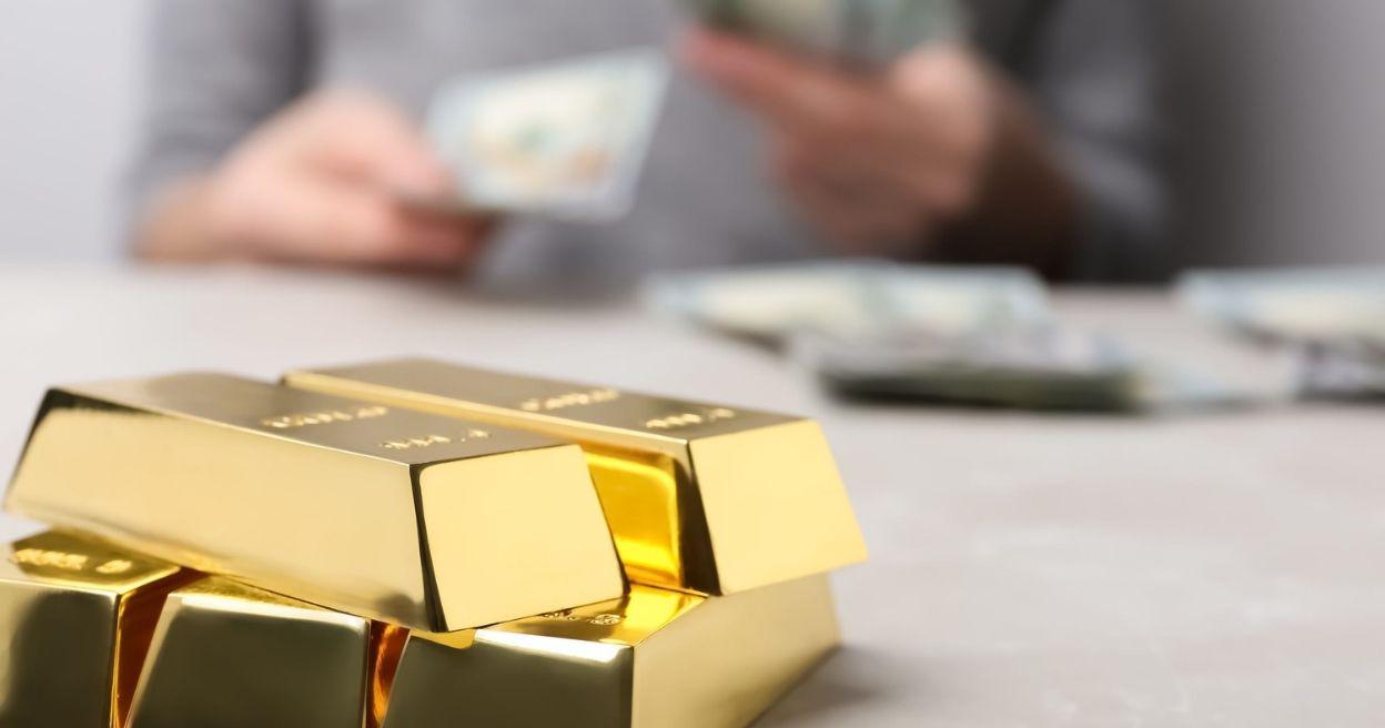 Perkiraan Harga Emas: XAU/USD Hentikan Tren Naik Enam Hari Hingga Tembus $1.800 Di Tengah Sentimen Suram