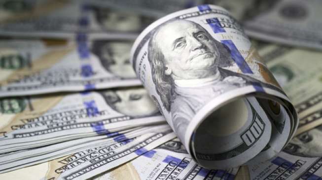 Dolar AS Menguat Lagi, Harga Emas Dunia Ambles