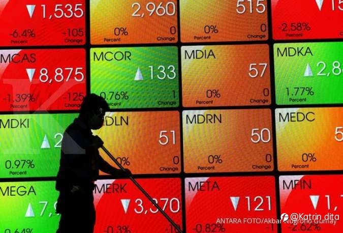 IHSG menguat tipis ke 6.079 pada sesi pertama hari ini, asing lepas BBCA, MIKA, PEGE