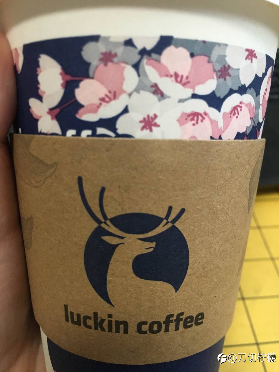 feed image