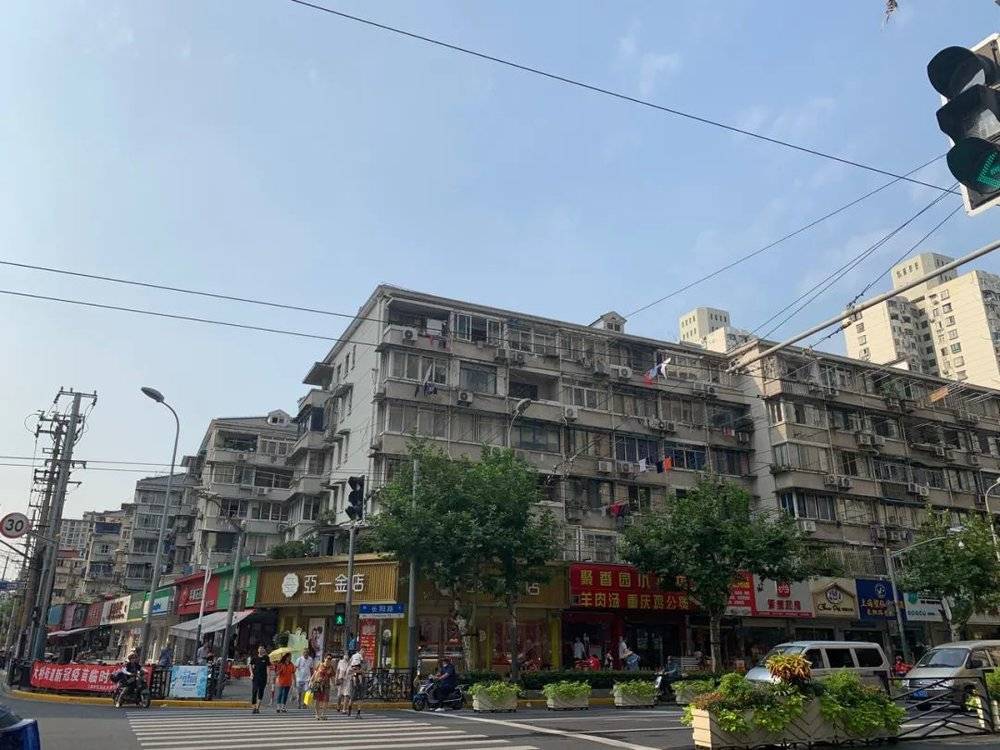 楼市调控1个月66次,购房者终于开始动摇