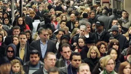 美国人口普查“惊爆”:白人比例已跌破60%,跌速之快官方也惊了