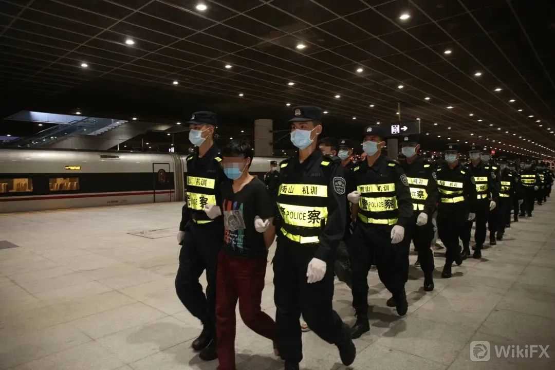 引流骗局——外汇“荐股骗局”的最佳助攻手!