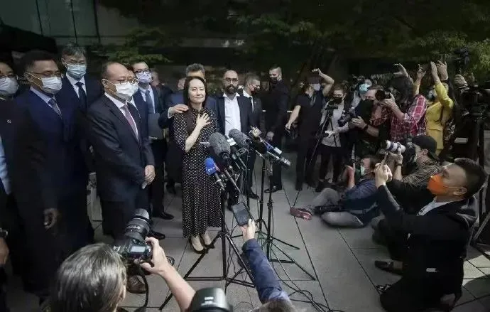 孟晚舟获释顺利回到祖国,美国最新反应:共和党参议员抨击拜登政府软弱