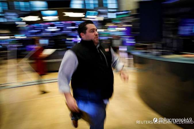 Wall Street bergerak naik, terangkat saham-saham layanan kesehatan