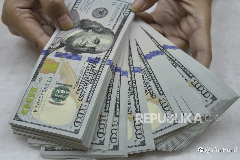 Nilai Tukar Dolas AS Melemah Jelang Keputusan The Fed