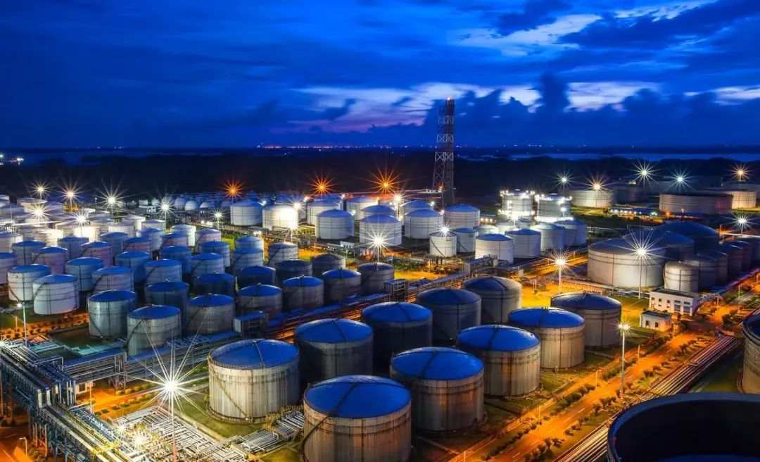 沙特和俄罗斯考虑停止增产,IEA敦促OPEC+缓解“人为供应紧张”!OPEC+会听吗?