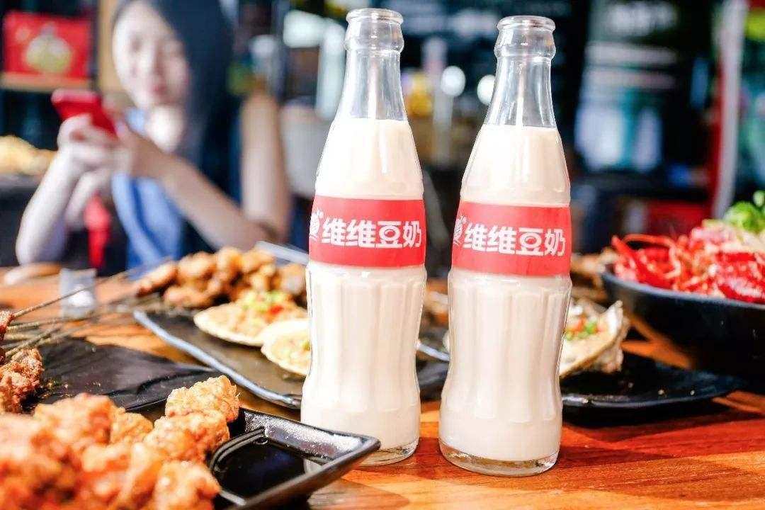 股价暴跌77%后，维维股份欲借茶饮翻身！豆奶龙头能重新崛起吗？