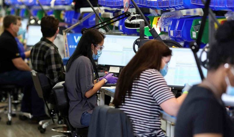 行业动态 | 鲍威尔意外释放鹰派信号,激发美元黄金大行情