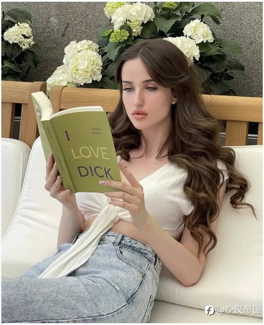 为什么全世界的石油,都会用美元来结算?