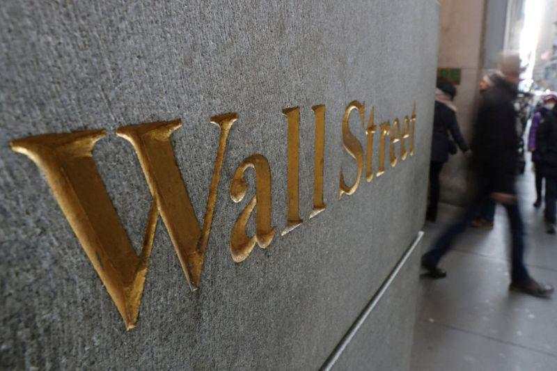 Wall St naik setelah keputusan Fed, kekhawatiran "default" Rusia reda
