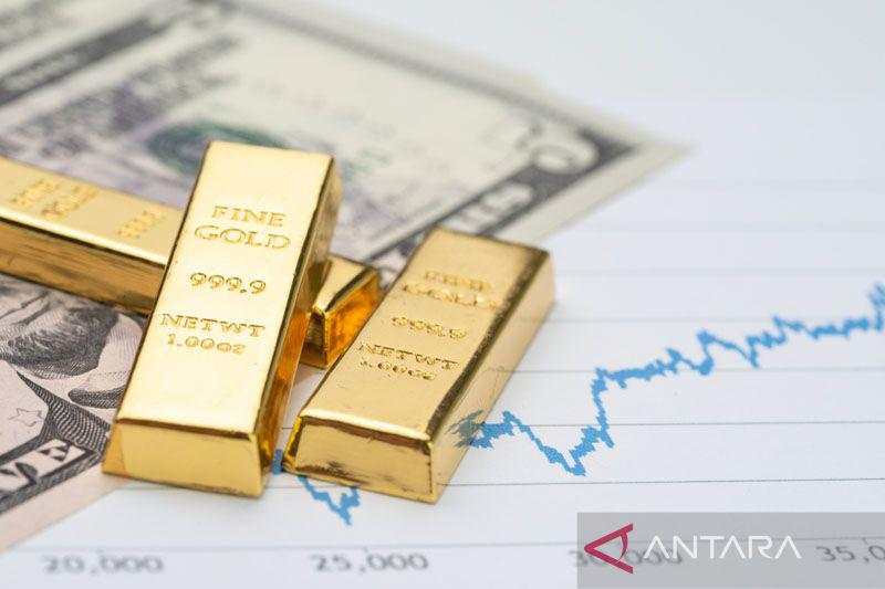 Harga emas naik 13,6 dolar, dipicu krisis Ukraina dan naiknya inflasi