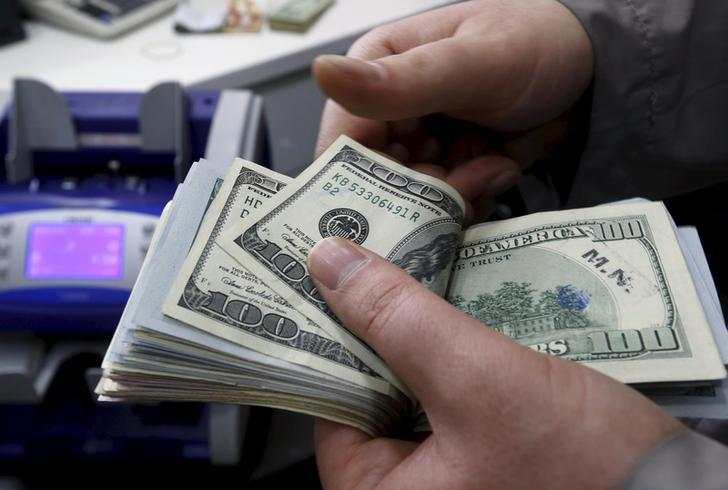Dolar AS Stabil di Awal Pekan Meski Ada Isyarat Pemulihan Ekonomi