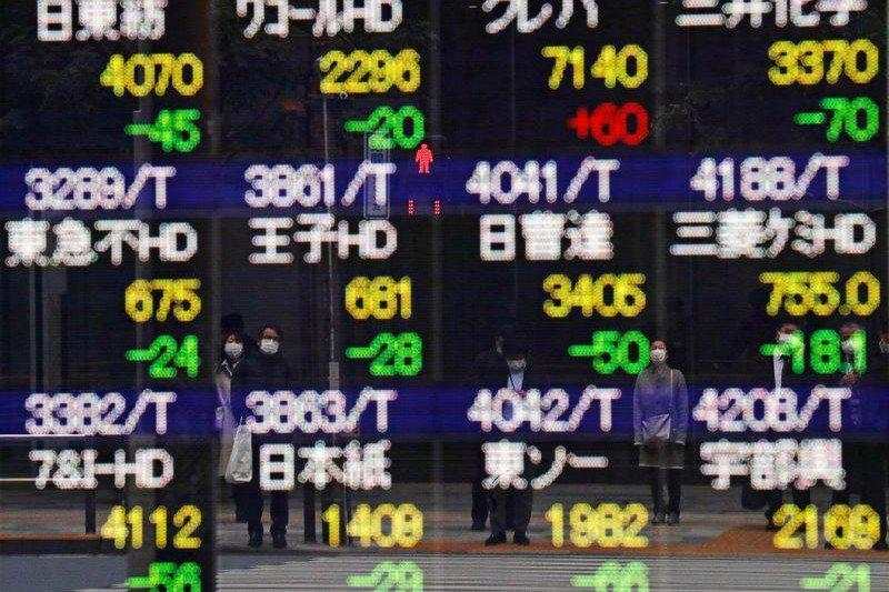 Saham Asia jatuh, namun dolar menguat saat pasar khawatir bunga Fed