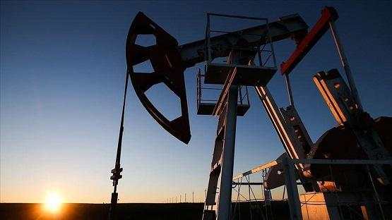 IMF Pangkas Prospek Pertumbuhan Ekonomi, Harga Minyak Turun