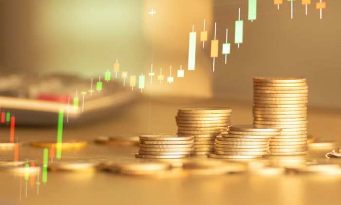 Why do investors like to add gold to their portfolios?